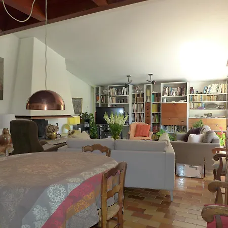0233 Azur, 7p. Sanary-sur-mer, Var * Sanary-sur-Mer