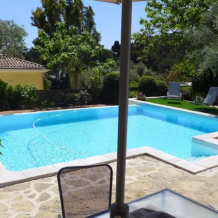 0233 Azur, 7p. Sanary-sur-mer, Var * Sanary-sur-Mer