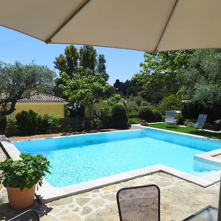 0233 Azur, 7p. Sanary-sur-mer, Var *